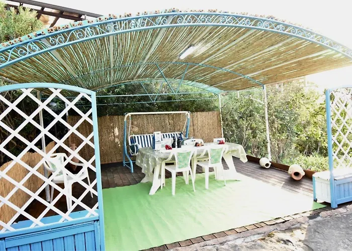 Giulia Domus De Maria