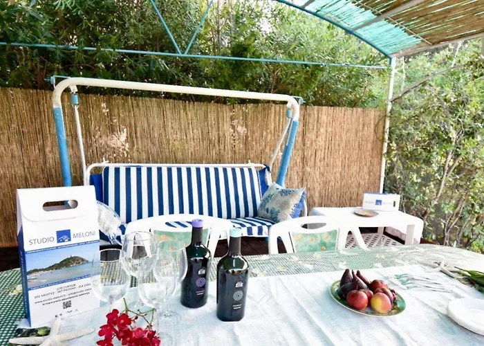 Giulia Domus De Maria